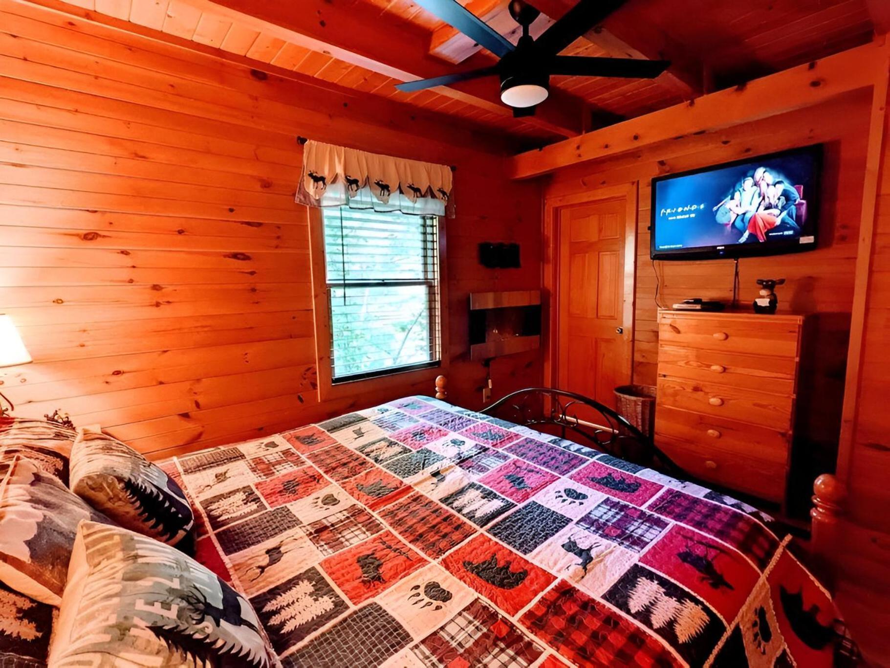 גטלינבורג Prime Mountain Cabin - Near Galinburg Downtown מראה חיצוני תמונה